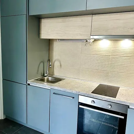 Close By Old Town Apartman